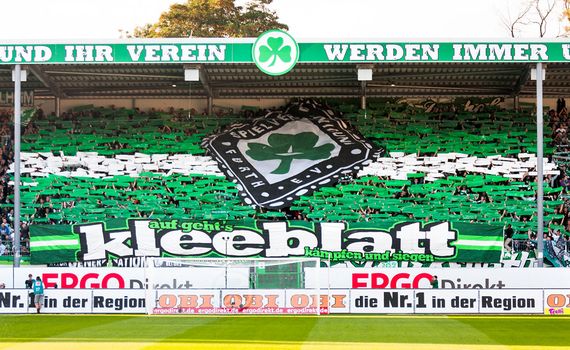 SpVgg Fürth vs FC Schalke 04 (0-2) (7)