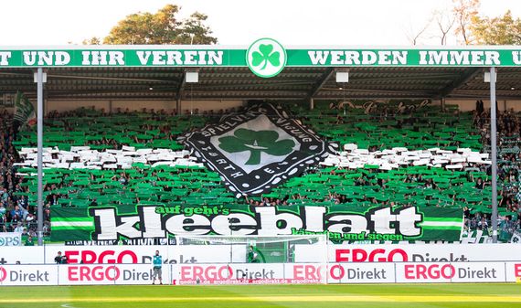 SpVgg Fürth vs FC Schalke 04 (0-2) (10)