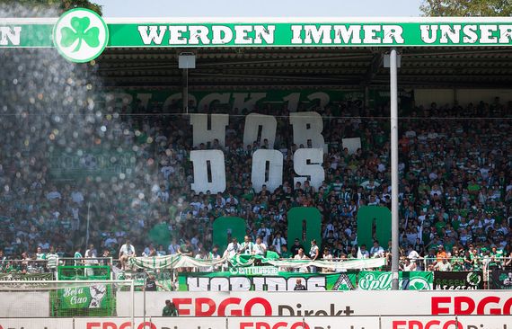 SpVgg Fürth vs DSC Arminia Bielefeld (2-0) (9)
