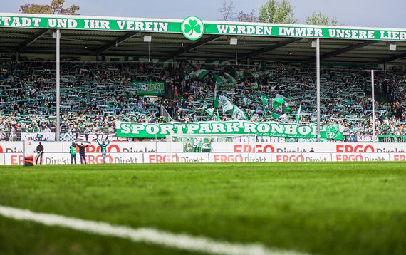 SpVgg Fürth vs FC Erzgebirge Aue (2-1) (3)