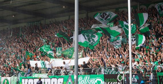 SpVgg Fürth vs 1. FC Köln (0-0) (4)