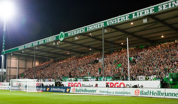 SpVgg Fürth vs 1. FC Nürnberg (5-1) (25)