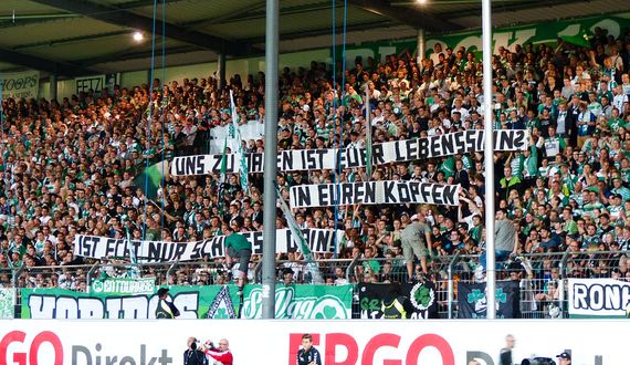 SpVgg Fürth vs 1. FC Nürnberg (5-1) (41)