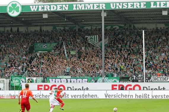 SpVgg Fürth vs 1. FC Kaiserslautern (2-1) (4)