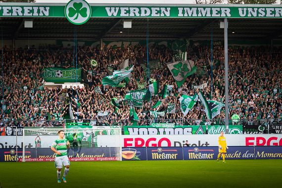 SpVgg Fürth vs FC Erzgebirge Aue (2-0) (20)