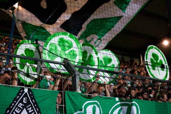 SpVgg Fürth vs FC Erzgebirge Aue (2-0) (25)