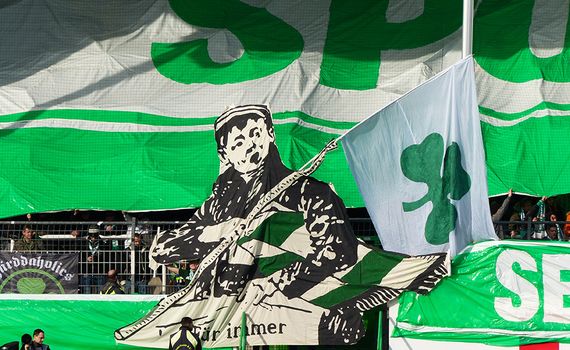 SpVgg Fürth vs FC St. Pauli (0-2) (27)