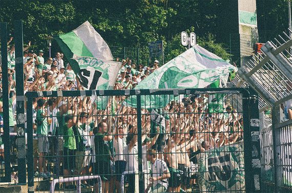 FC Erzgebirge Aue vs SpVgg Fürth (1-0) (9)