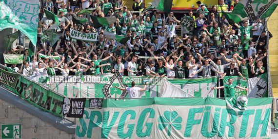 1. FC Kaiserslautern vs SpVgg Fürth (2-0) (2)