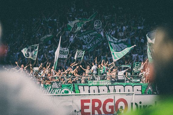 SpVgg Fürth vs FC Erzgebirge Aue (3-2) (10)