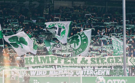 SpVgg Fürth vs SSV Jahn Regensburg (1-2) (1)