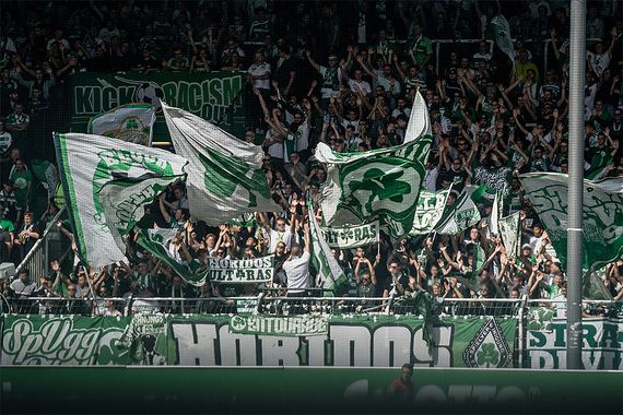 SpVgg Fürth vs Holstein Kiel (4-1) (4)