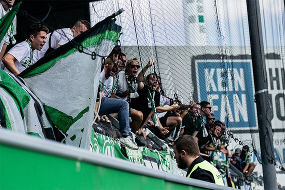 SpVgg Fürth vs Holstein Kiel (4-1) (8)