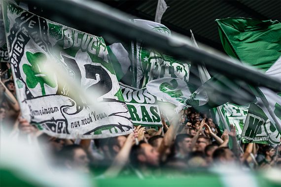 SpVgg Fürth vs Holstein Kiel (4-1) (9)