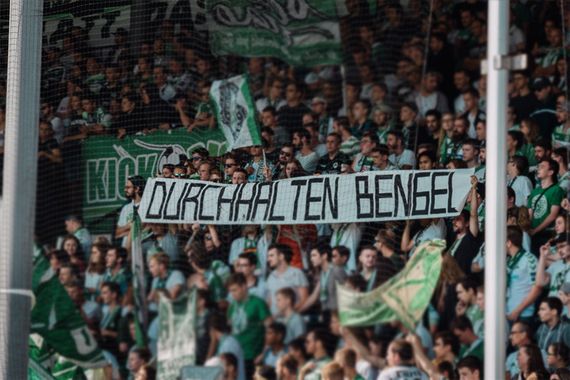 SpVgg Fürth vs Holstein Kiel (4-1) (14)