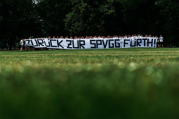 SpVgg Fürth vs FC Erzgebirge Aue (0-2) (14)