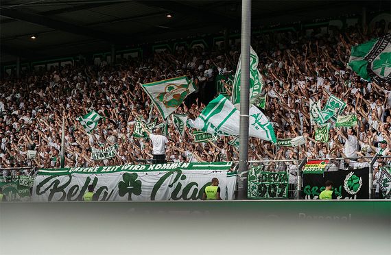 SpVgg Fürth vs FC Erzgebirge Aue (0-2) (40)
