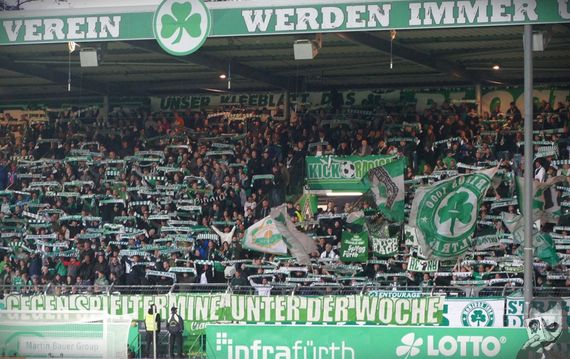 SpVgg Fürth vs Dynamo Dresden (2-0) (1)