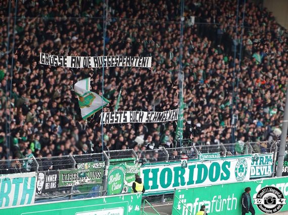 SpVgg Fürth vs 1. FC Nürnberg (0-0) (21)