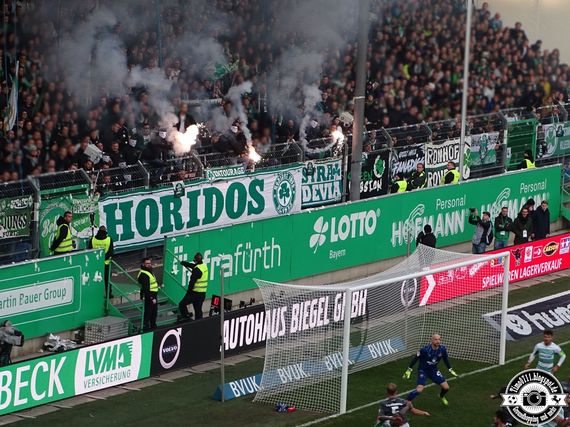 SpVgg Fürth vs 1. FC Nürnberg (0-0) (31)