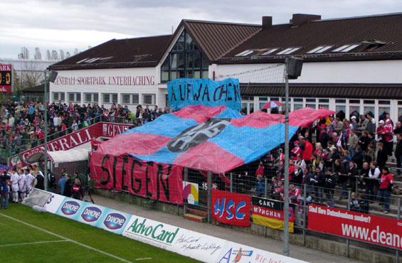 SpVgg Unterhaching vs Rot-Weiß Ahlen (2-0) (1)