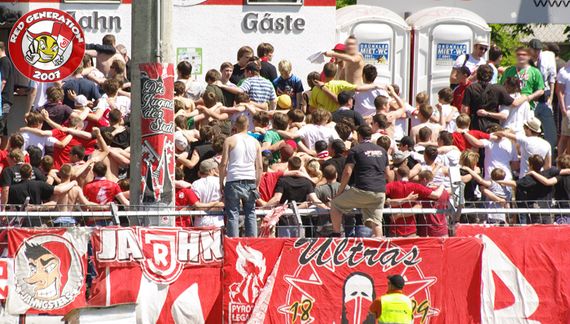 FC Hansa Rostock vs SSV Jahn Regensburg (2-2) (2)