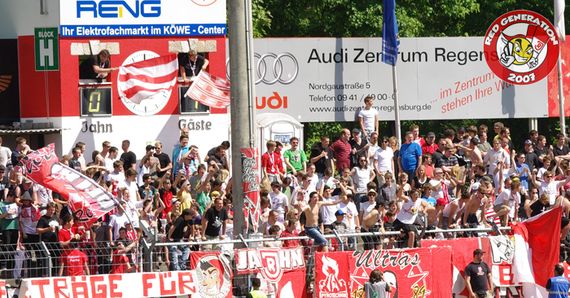 FC Hansa Rostock vs SSV Jahn Regensburg (2-2) (4)