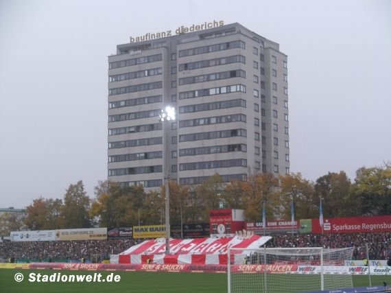 SSV Jahn Regensburg vs 1. FC Köln (2-3) (2)