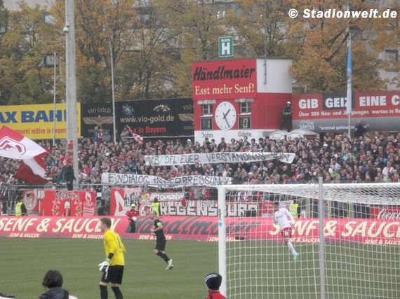 SSV Jahn Regensburg vs 1. FC Köln (2-3) (5)