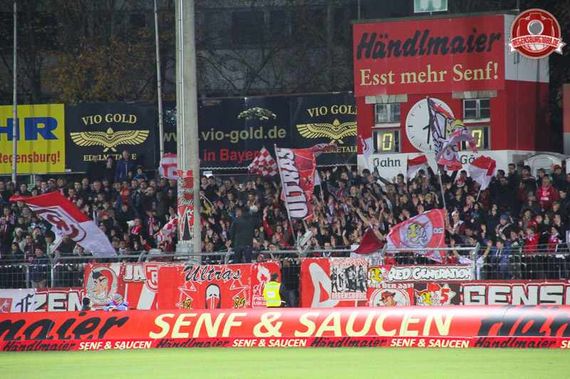 SSV Jahn Regensburg vs SC Paderborn (0-2) (3)