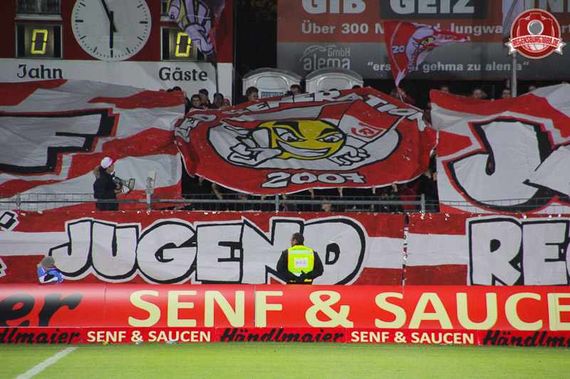 SSV Jahn Regensburg vs SC Paderborn (0-2) (6)