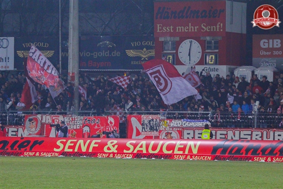 SSV Jahn Regensburg vs Eintracht Braunschweig (0-1) (5)
