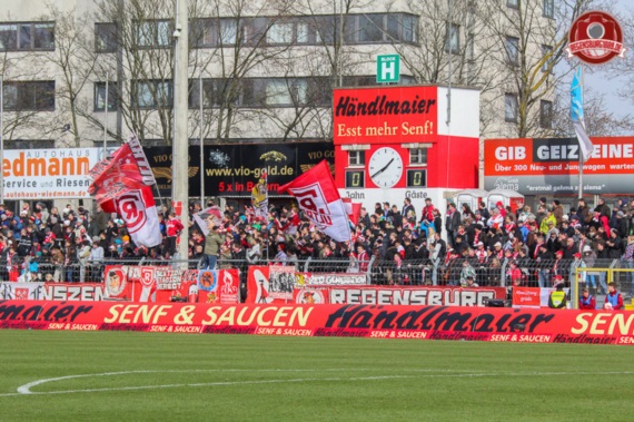 SSV Jahn Regensburg vs FC Erzgebirge Aue (1-0) (4)