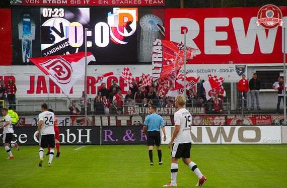 SV Sandhausen vs SSV Jahn Regensburg (1-2) (1)