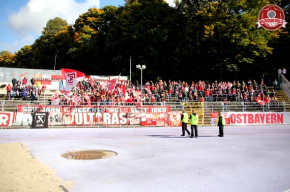 FC Erzgebirge Aue vs SSV Jahn Regensburg (3-1) (2)