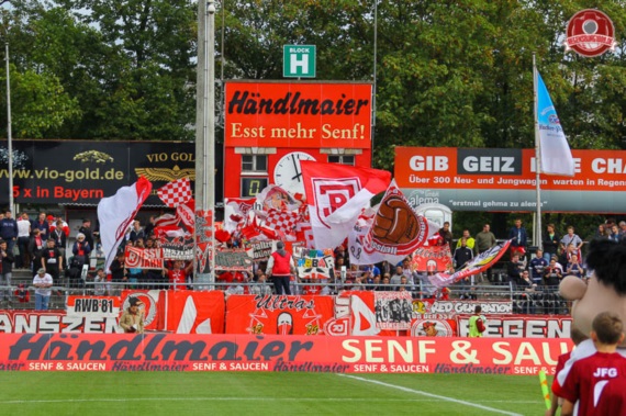 SSV Jahn Regensburg vs Hallescher FC (2-4) (2)