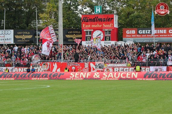 SSV Jahn Regensburg vs Wacker Burghausen (1-1) (31)