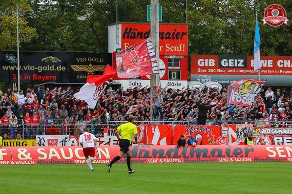 SSV Jahn Regensburg vs Wacker Burghausen (1-1) (41)
