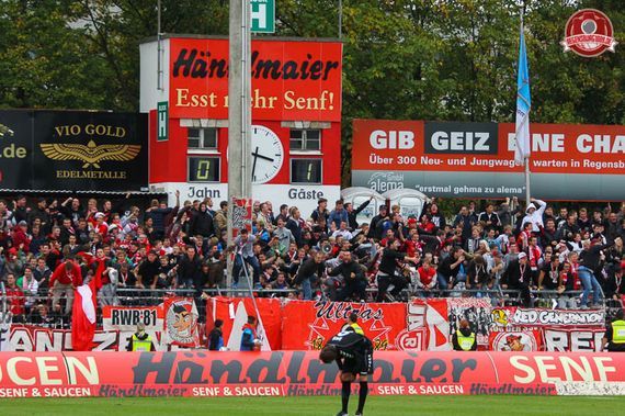 SSV Jahn Regensburg vs Wacker Burghausen (1-1) (42)