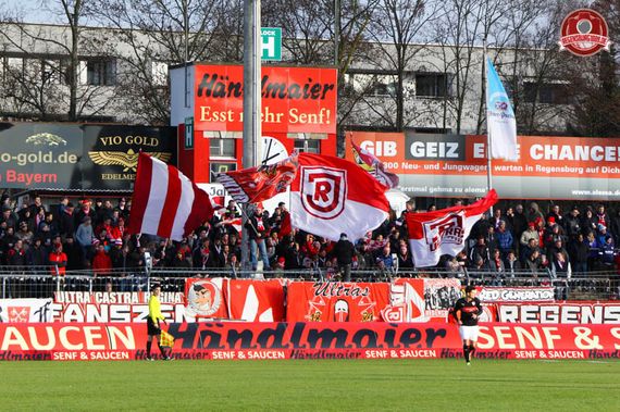 SSV Jahn Regensburg vs VfB Stuttgart II (2-0) (3)