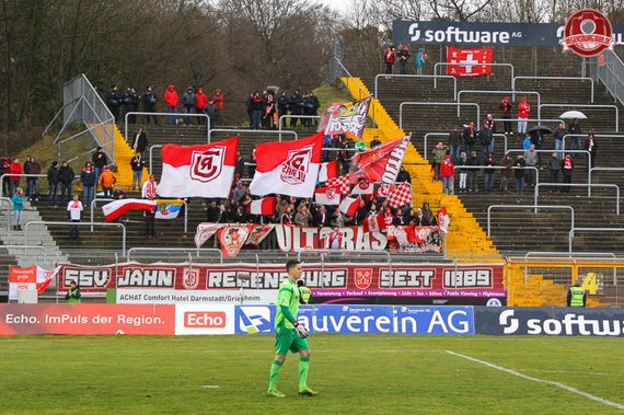 SV Darmstadt 98 vs SSV Jahn Regensburg (2-1) (9)