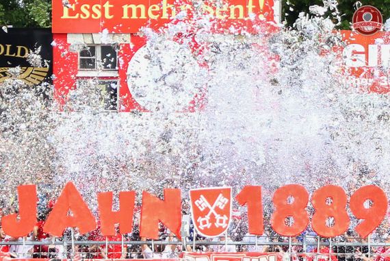 SSV Jahn Regensburg vs SV Darmstadt 98 (2-0) (7)