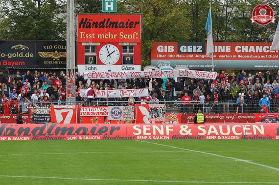 SSV Jahn Regensburg vs SG Sonnenhof-Großaspach (2-0) (2)
