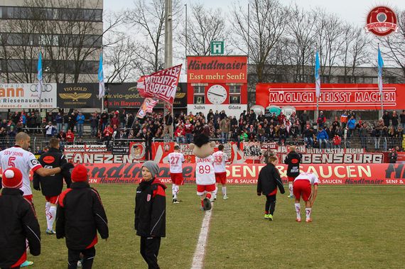 SSV Jahn Regensburg vs FC Rot-Weiß Erfurt (1-0) (14)