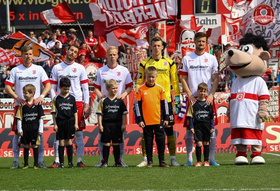 SSV Jahn Regensburg vs VfL Osnabrück (1-1) (5)