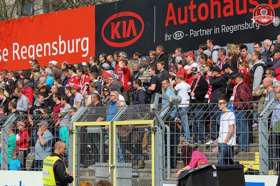 SSV Jahn Regensburg vs VfL Osnabrück (1-1) (11)
