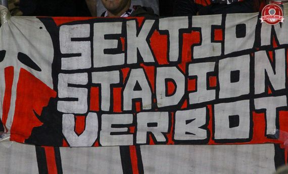 VfB Stuttgart II vs SSV Jahn Regensburg (1-2) (9)