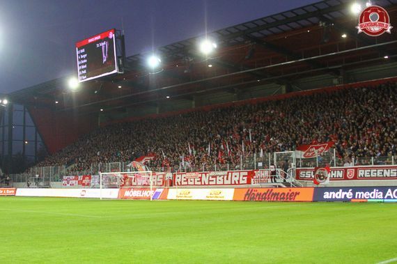 SSV Jahn Regensburg vs FC Bayern München II (1-1) (4)