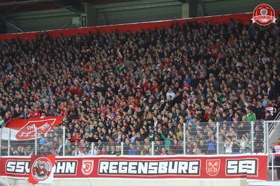 SSV Jahn Regensburg vs FC Bayern München II (1-1) (5)