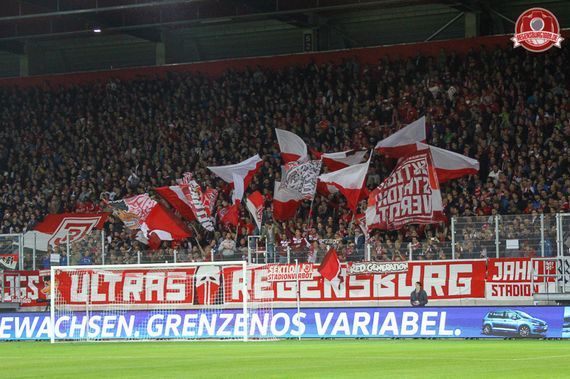 SSV Jahn Regensburg vs FC Bayern München II (1-1) (9)